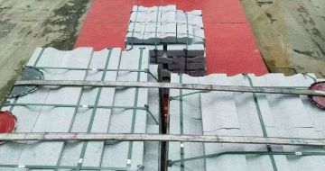 张家界 芝麻白仿形加直形路沿石出货日常