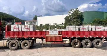 张家界 芝麻灰花岗岩地铺石出货日常