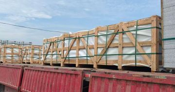 张家界 芝麻白花岗岩地铺石出口专车-泰国游