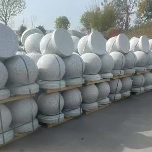 张家界 白麻花岗岩石材圆球，石球，挡车球，隔离球，景观石球，风水球等