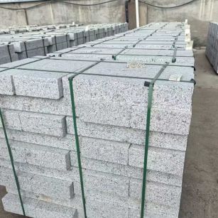 张家界 白麻花岗岩路沿石，弧形路沿石，道牙石，马路牙子，界石，路缘石，平沿石，直岩石，平缘石等