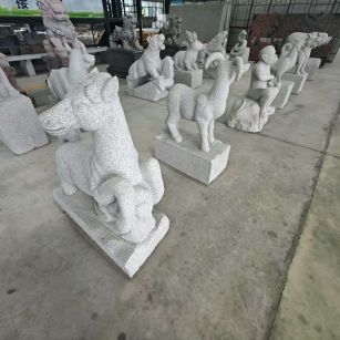 张家界 芝麻白花岗岩造型立体雕刻——十二生肖