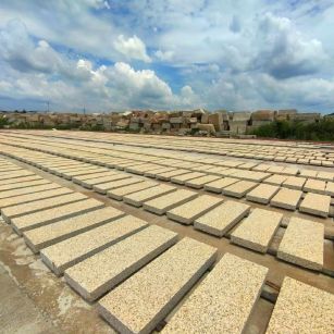 张家界 黄金麻荔枝面花岗岩石材地铺石防护中