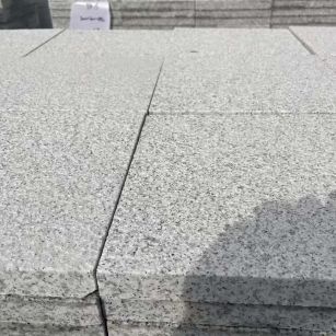 张家界 白麻花岗岩石材推荐 荔枝面地铺石