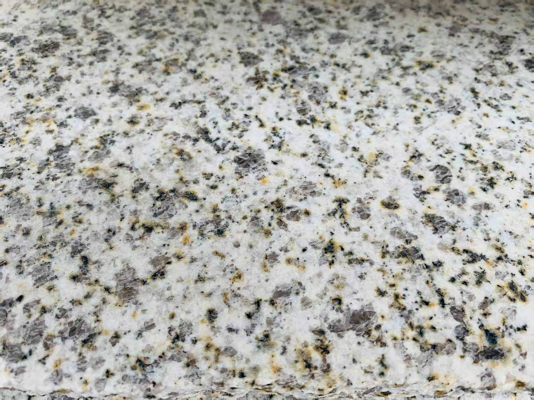 张家界 黄金麻花岗岩石材浅黄光面