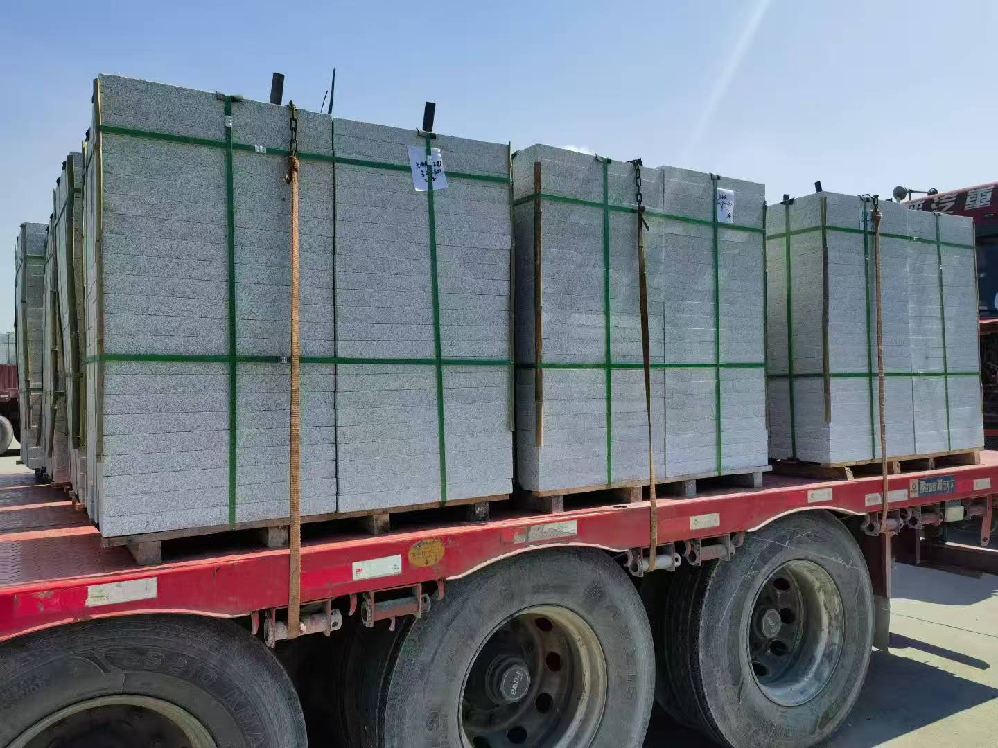 张家界芝麻白花岗岩出货日常地铺石