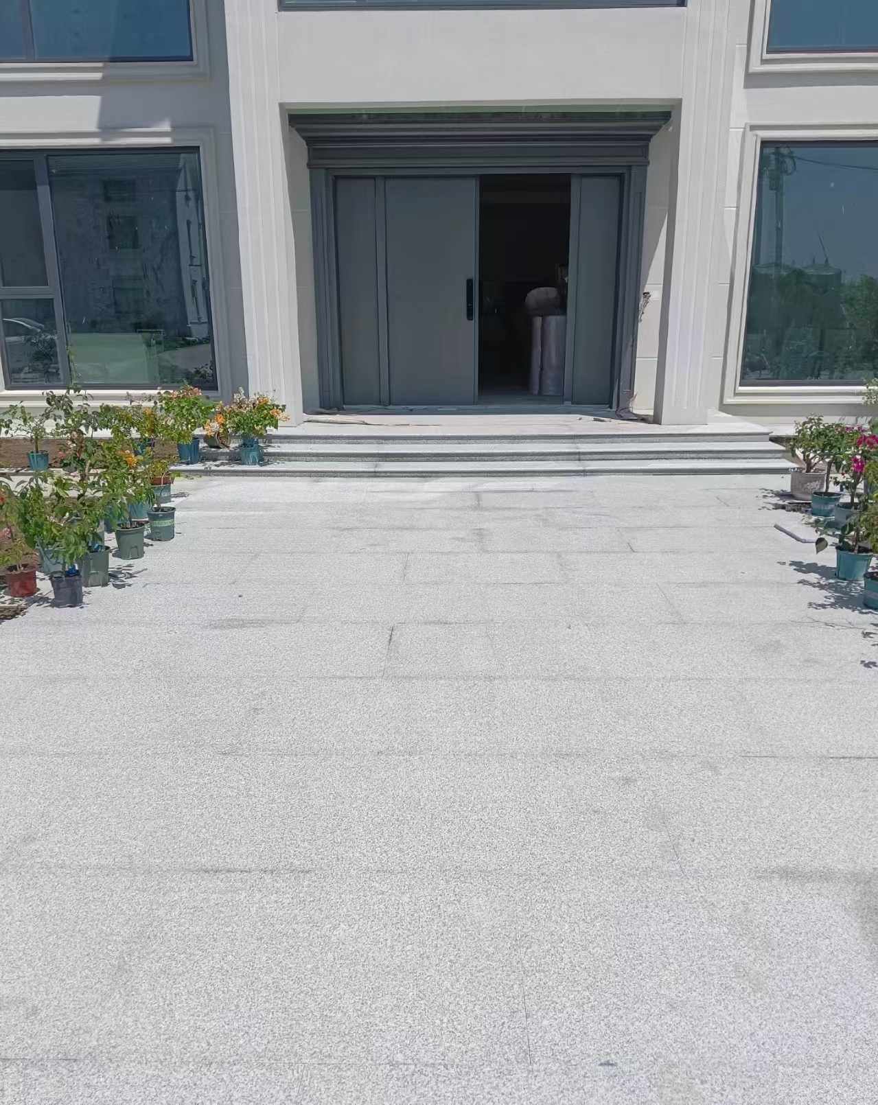 张家界 芝麻白花岗岩地铺石地面铺装