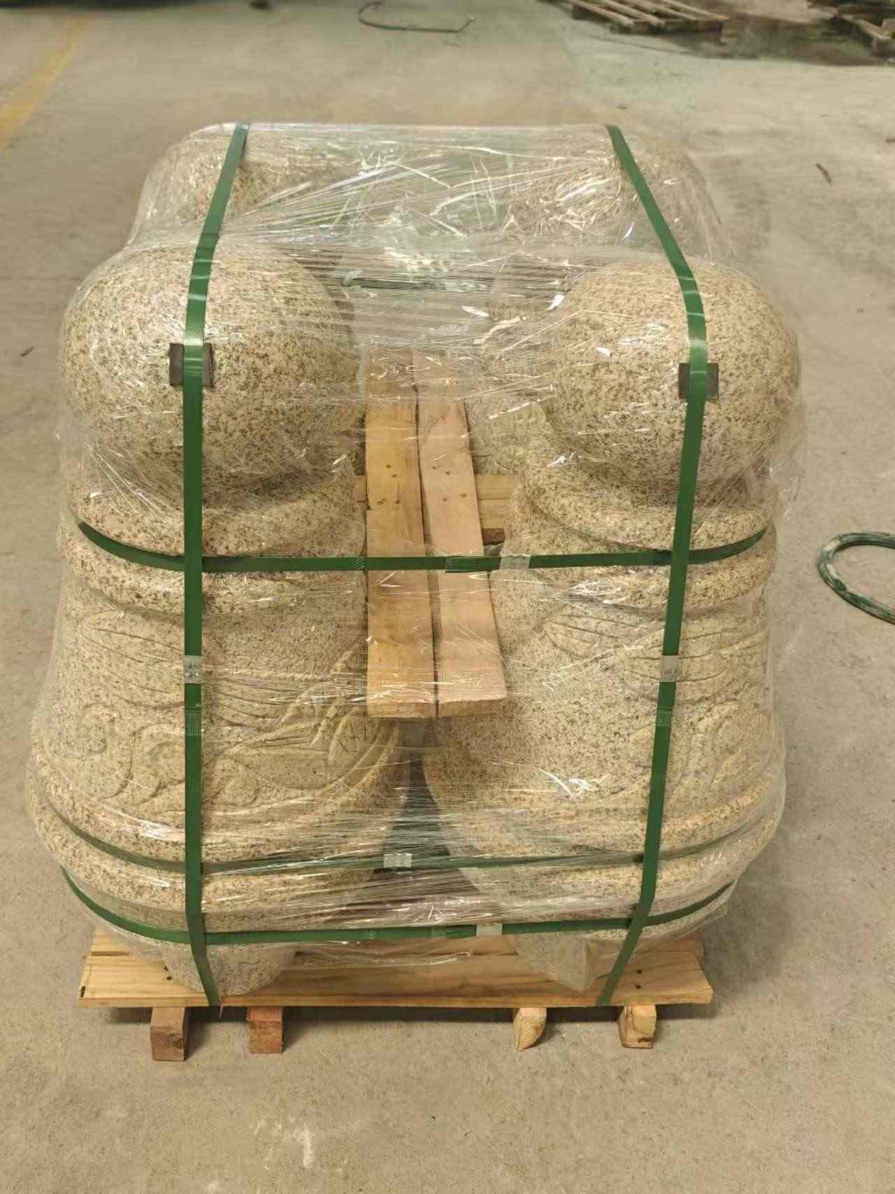 张家界 黄金麻异形定制雕花——棒棒糖挡车柱