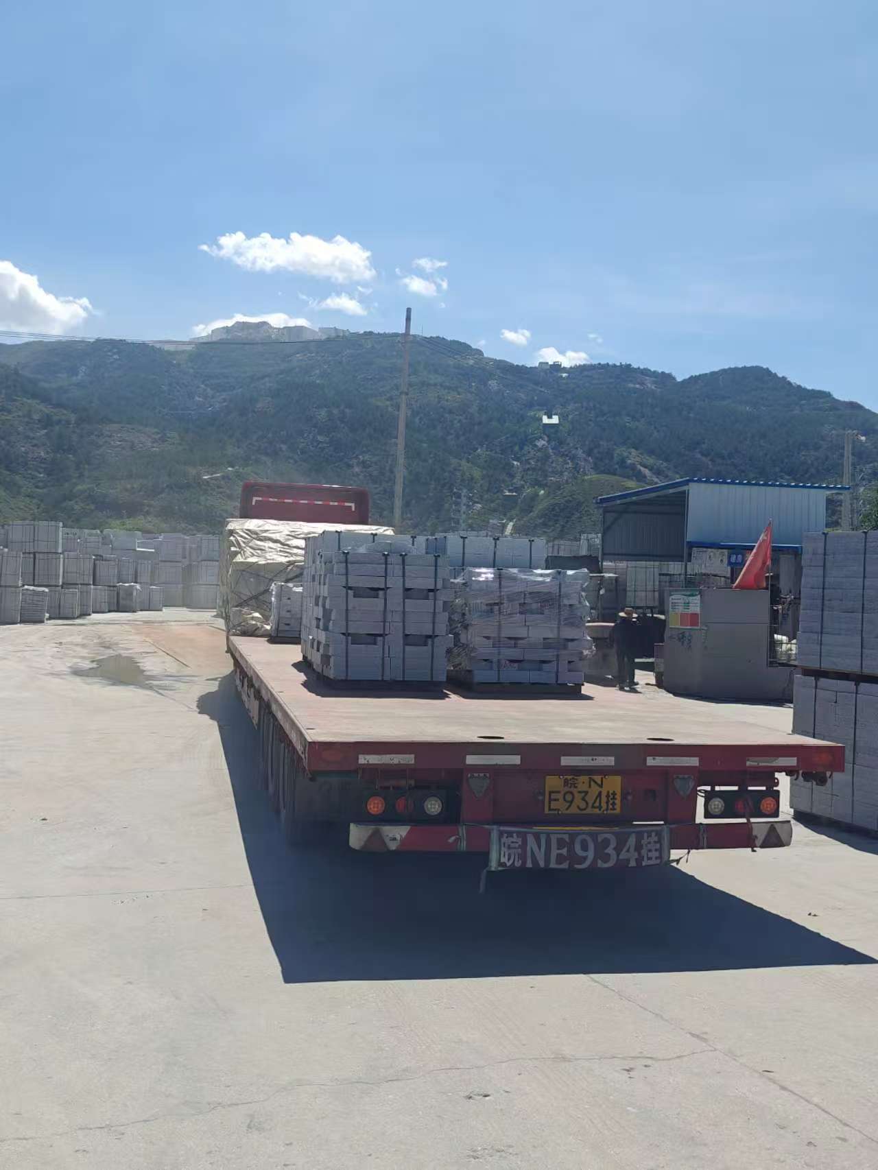 张家界 芝麻白仿形路沿石，直形路沿石