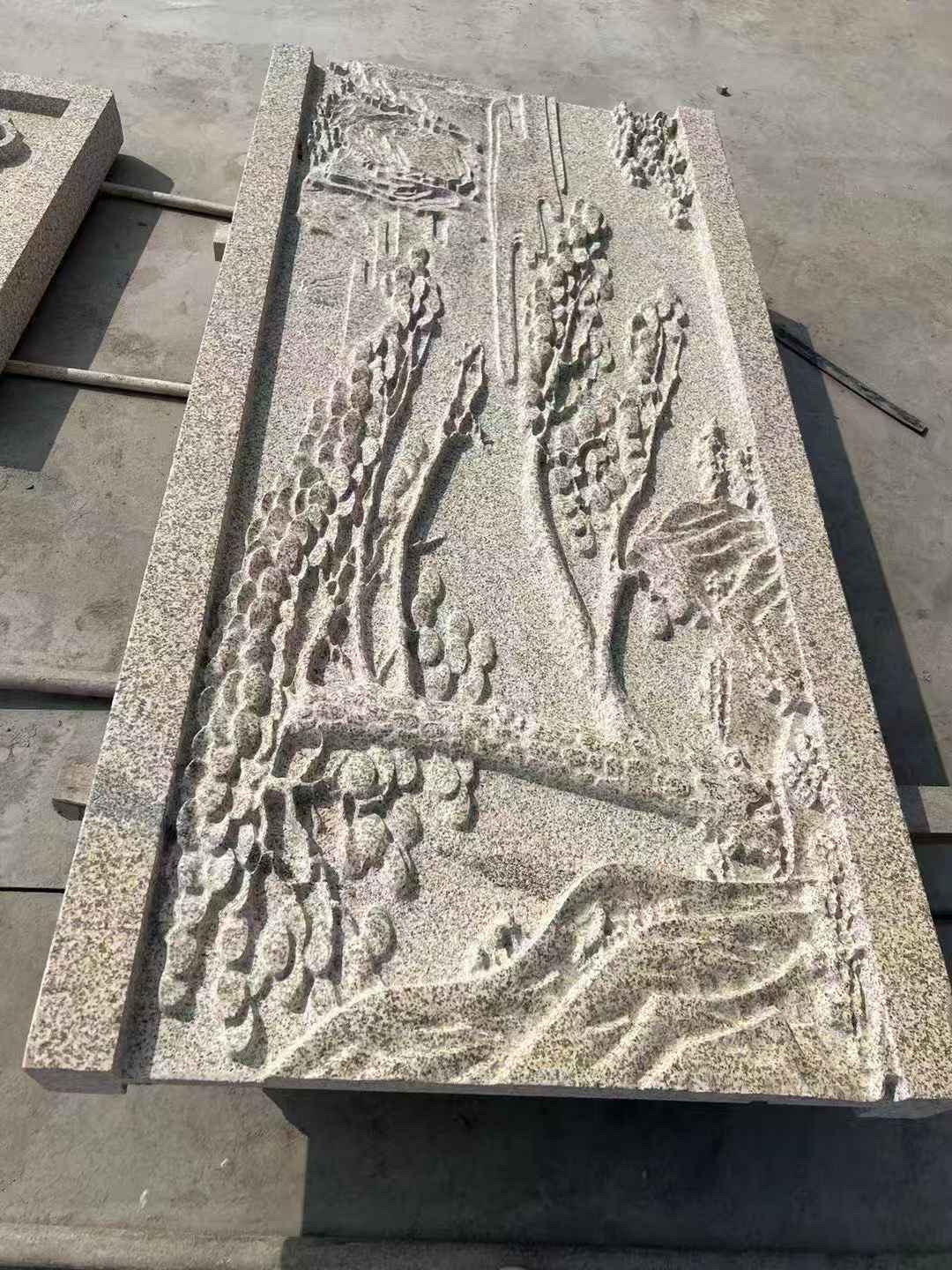 张家界 黄金麻雕刻板浮雕迎客松