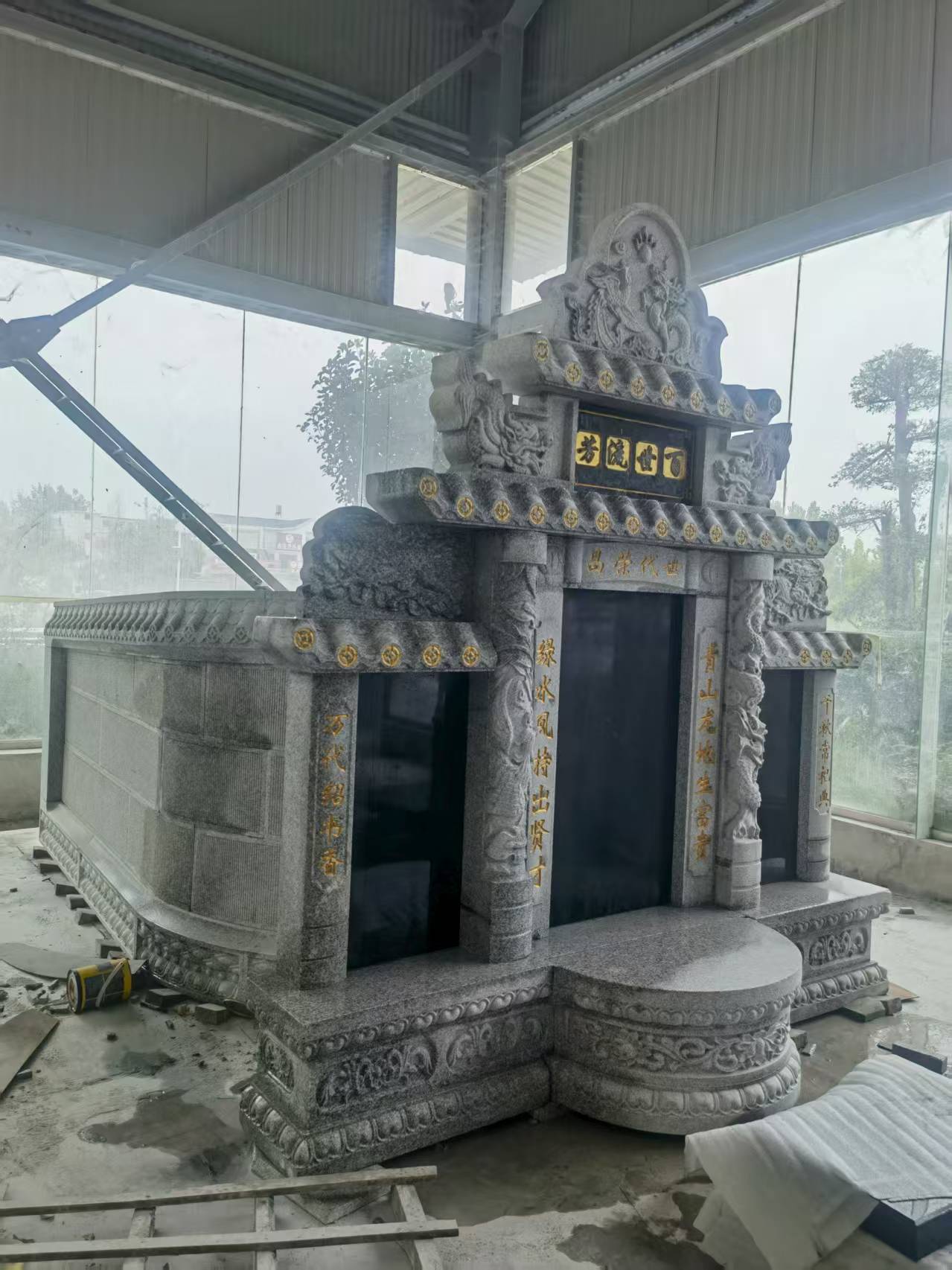 张家界 芝麻白墓碑效果展示图