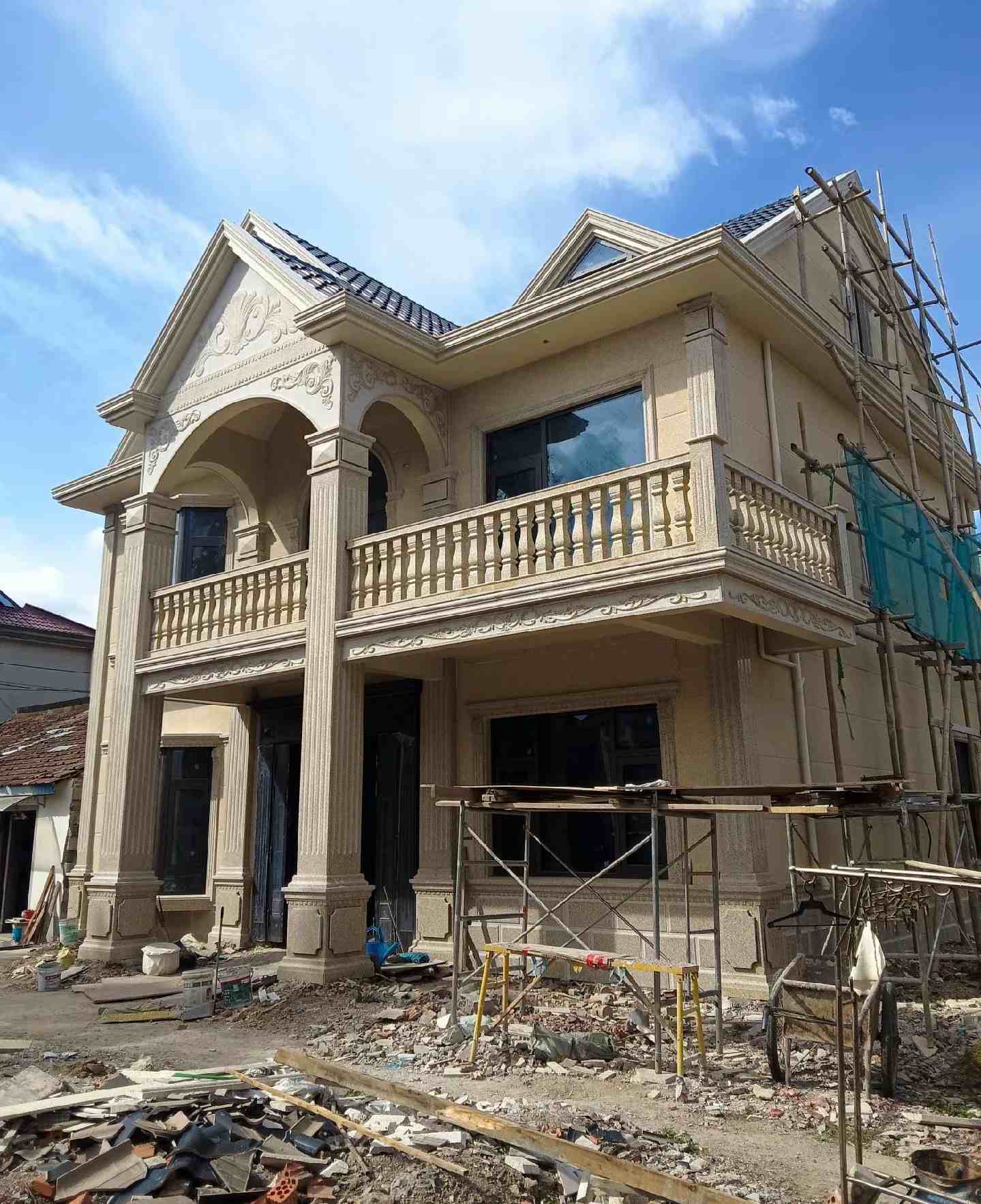 张家界 黄金麻花岗岩石材私人别墅雕花门楼柱阳台栏杆