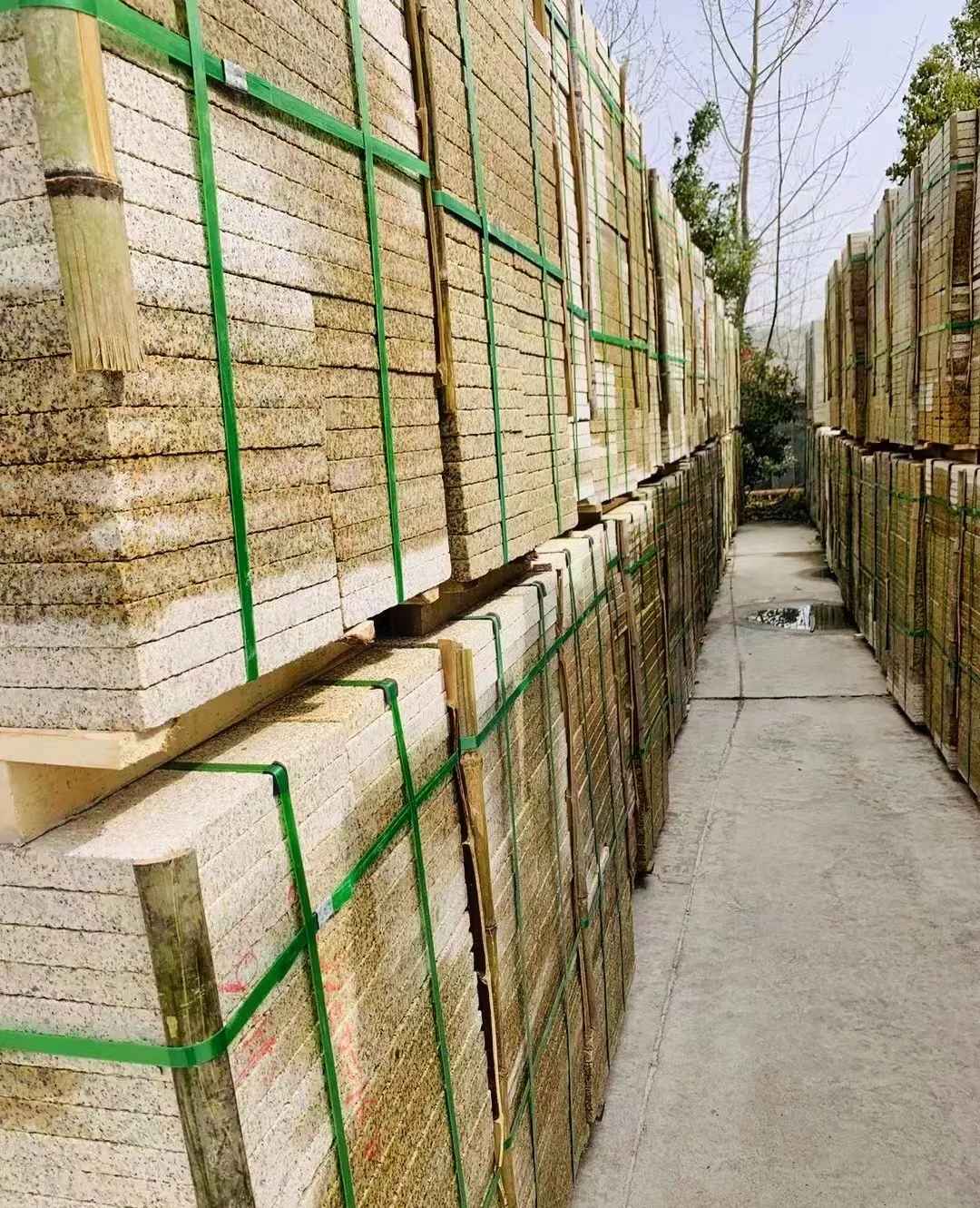 张家界 黄金麻花岗岩荔枝面地铺石