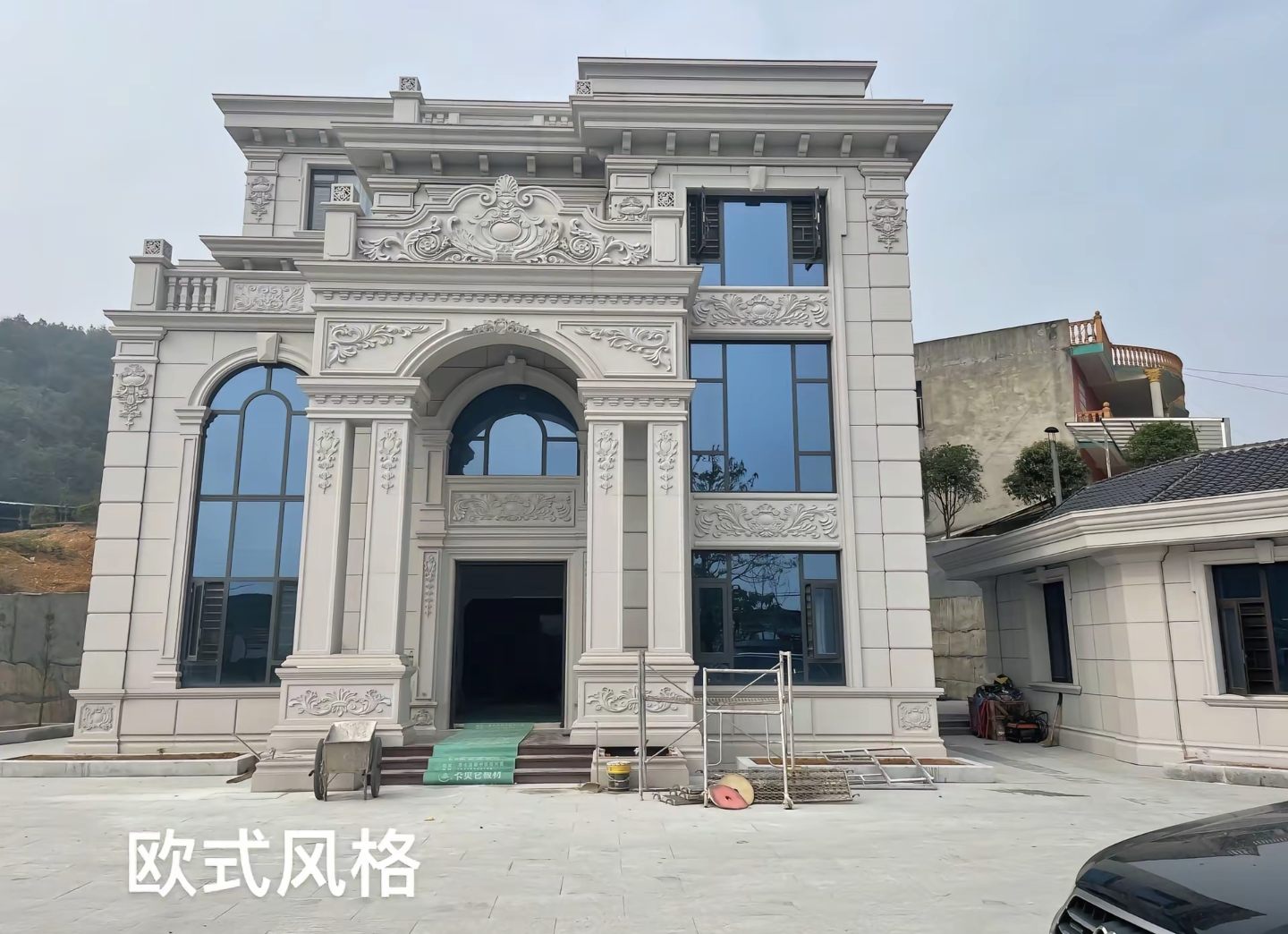 张家界 白麻花岗岩别墅外墙干挂