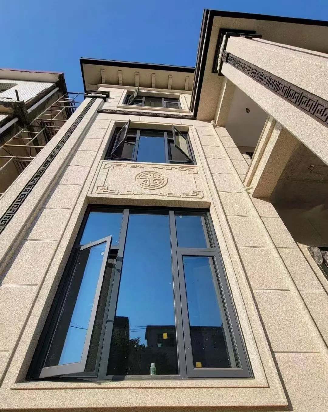 张家界 黄金麻荔枝面别墅外墙干挂效果展示