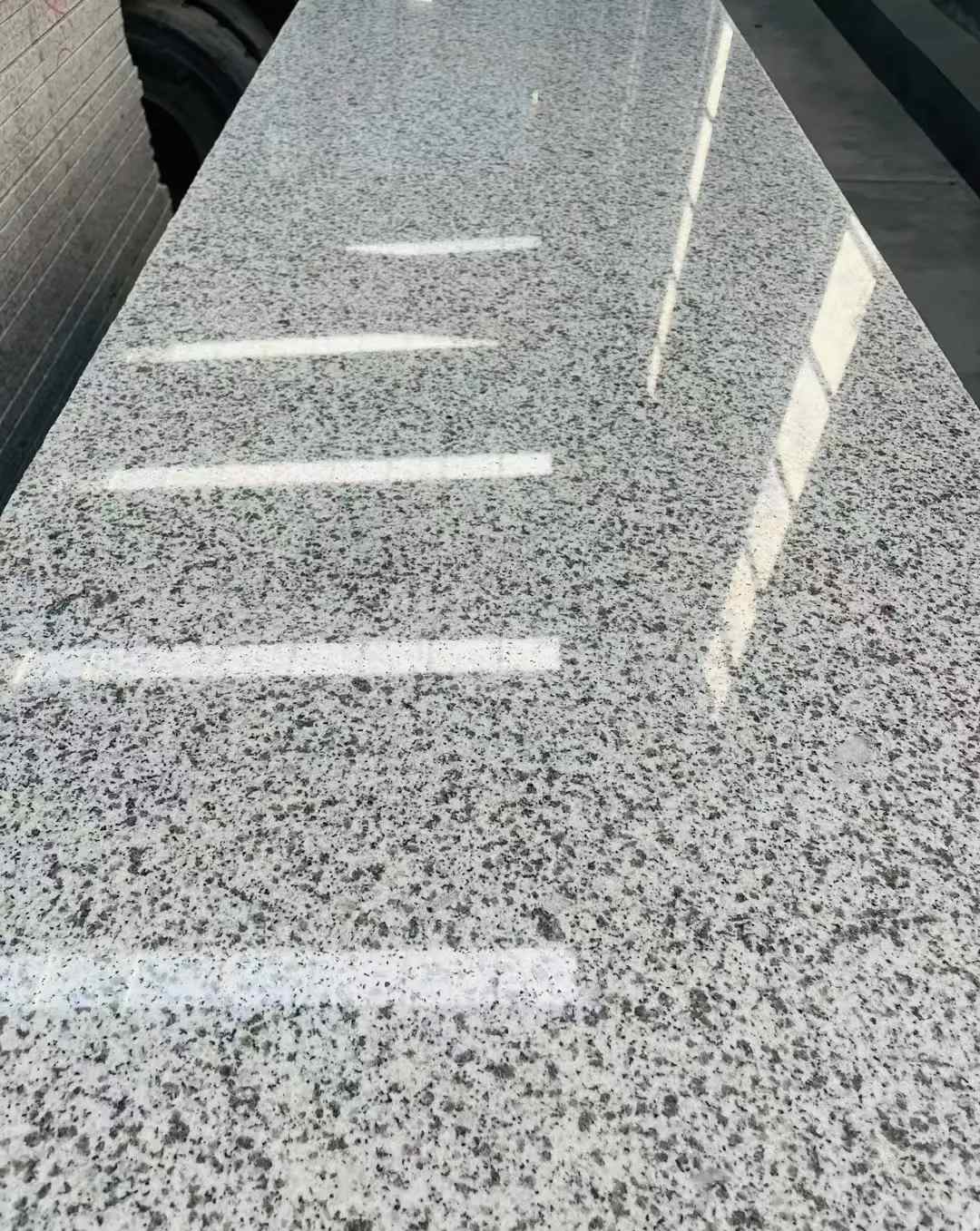 张家界 白麻花岗岩光面毛板